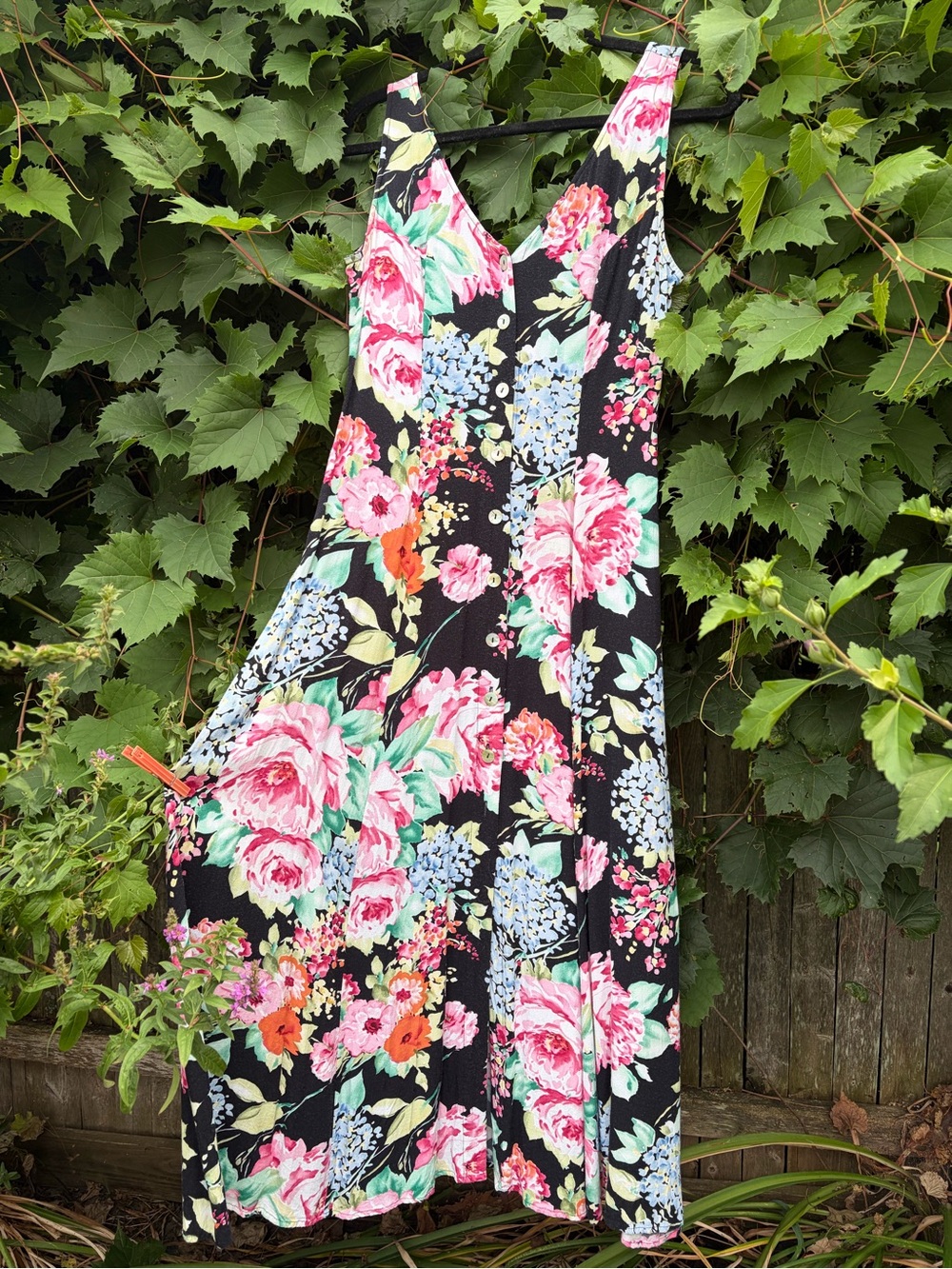 Long Black Floral Vintage EXPRESS Full Button Front Sleeveless Dress 3/4